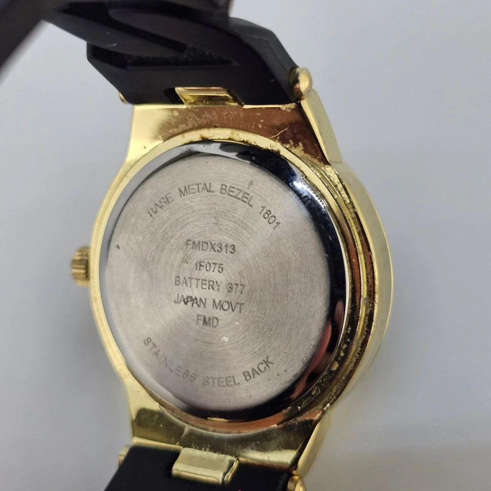 Women's Analog Watch 36MM Black Dial Black Plastic Bands NEW Battery